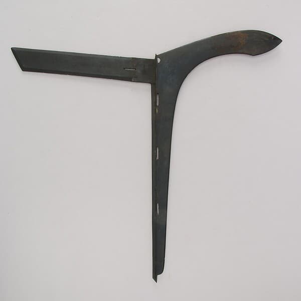 Pair of Dagger-Axes (Ge)