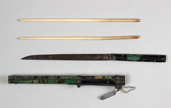 Knife with Sheath and Chopsticks (Trousse)