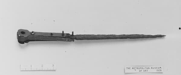 Eared Dagger