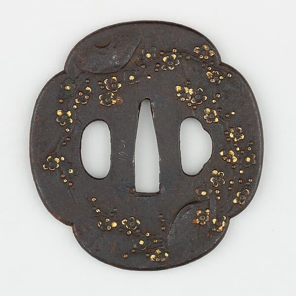 Sword Guard (Tsuba) Depicting Plum Tree (梅樹図鐔)