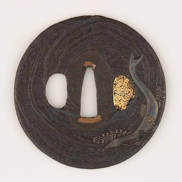 Sword guard (Tsuba) Depicting Icefish Between Seaweed (藻に白魚図鐔)