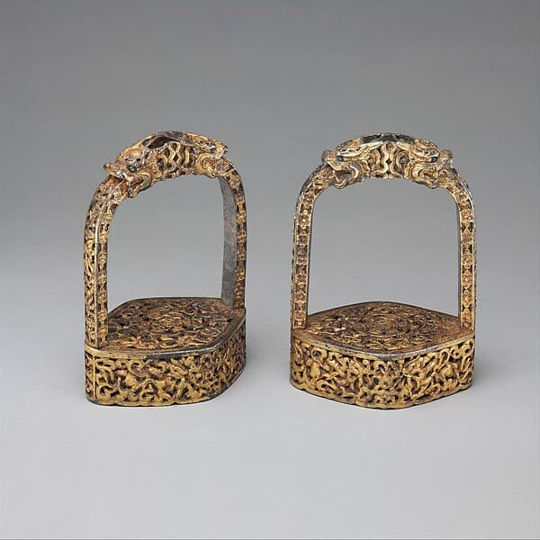 Pair of Stirrups (Yob Chen)