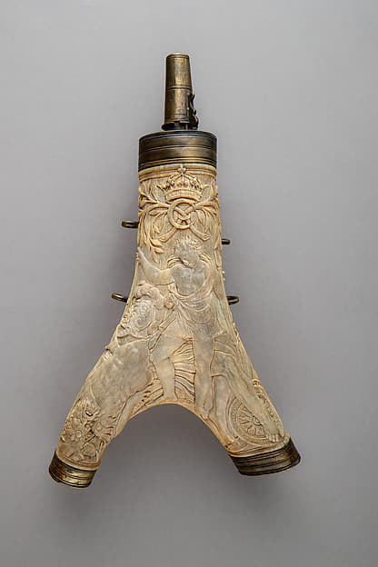 Powder flask
