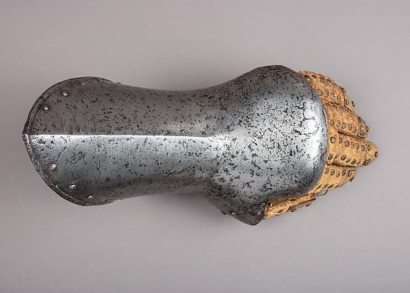 Gauntlet for the Left Hand