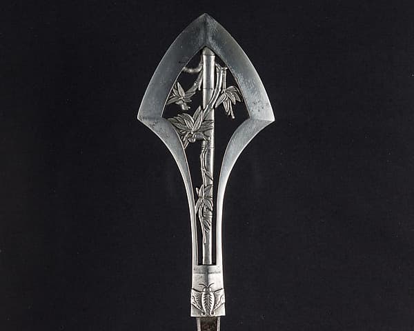 Ceremonial Arrowhead (Yanone), by Umetada Motoshige