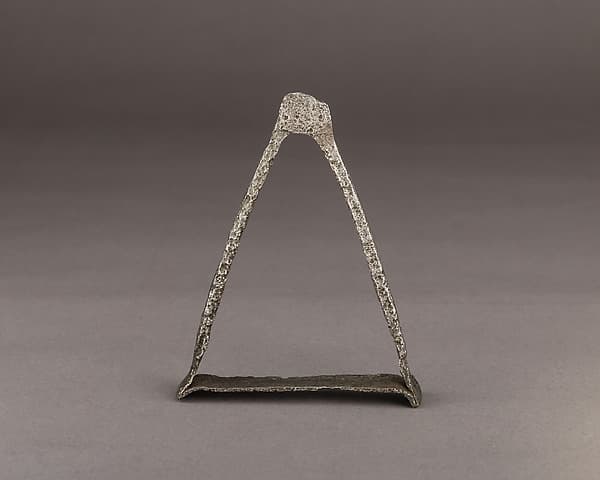 Stirrup