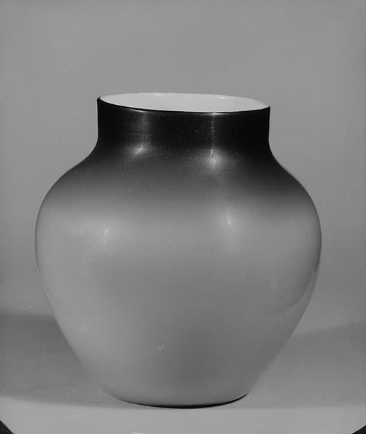 Vase, by Hobbs, Brockunier and Company