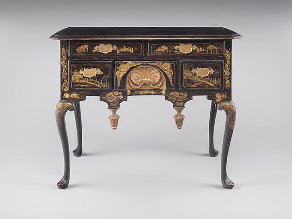 Dressing table