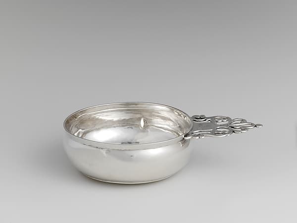Porringer, by Benjamin Burt