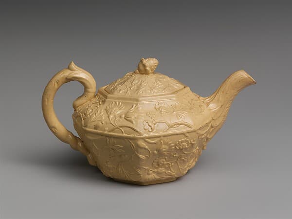 Teapot, by American Pottery Manufacturing Company