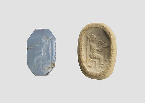 Stamp seal (octagonal pyramid) with deity (?)
