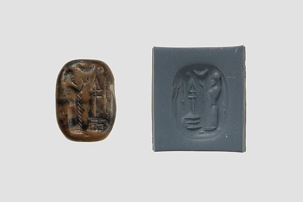 Stamp seal (octagonal pyramid, worn) with cultic scene