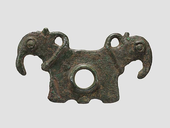 Horse bit cheekpiece in form of addorsed bird heads