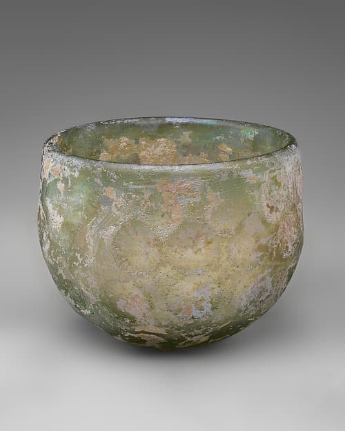 Bowl with wheel-cut facets