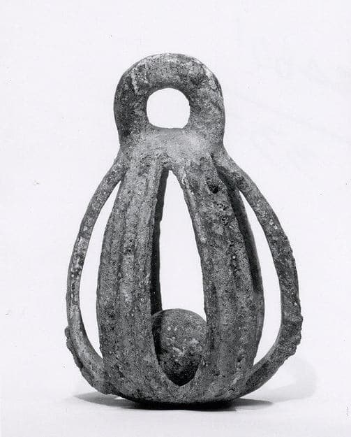 Openwork rattle bell