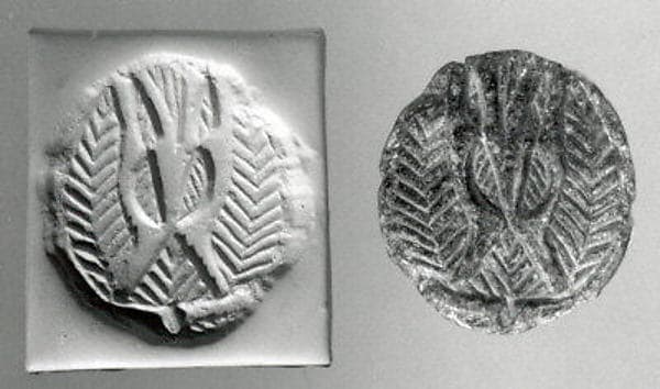 Carinated lentoid seal
