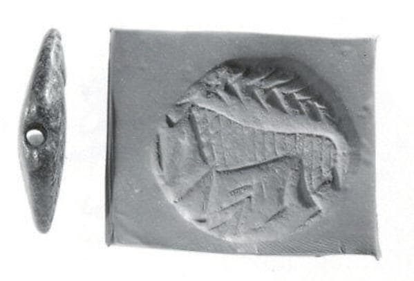 Carinated lentoid seal