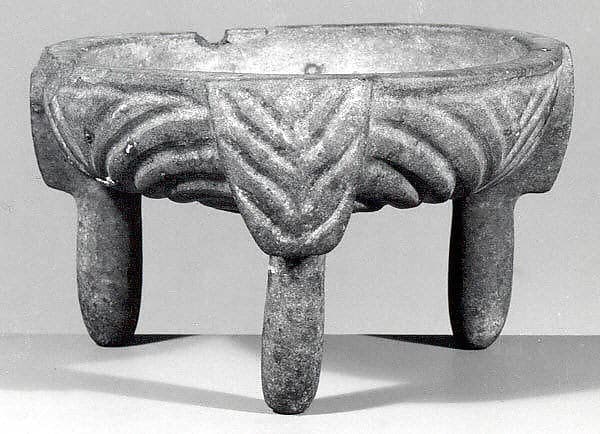 Tripod bowl