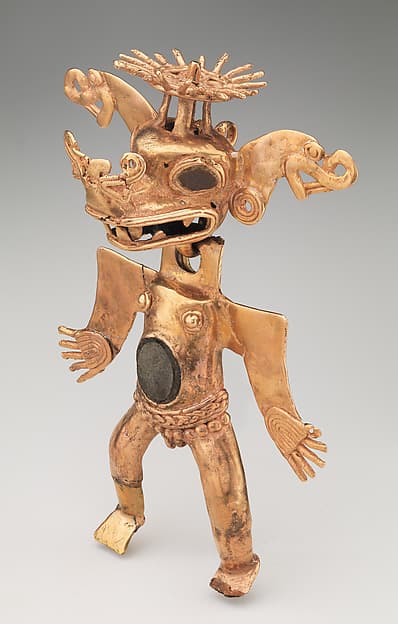 Crocodile-head figure pendant, by Chiriquí artist(s)
