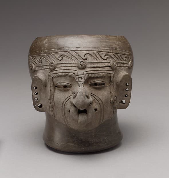 Head-shaped vessel, by Manteño artist(s)