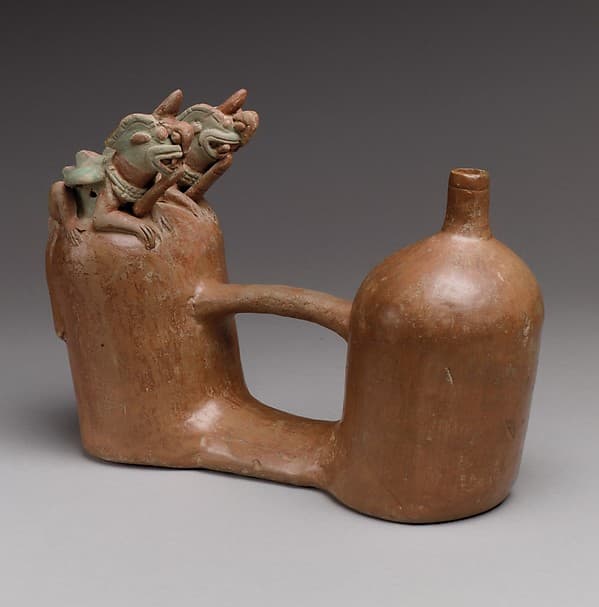 Double-chambered bottle, by Bahía artist(s)