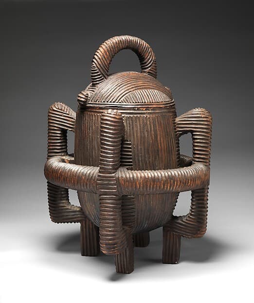 Lidded prestige vessel, by "Unobadula"