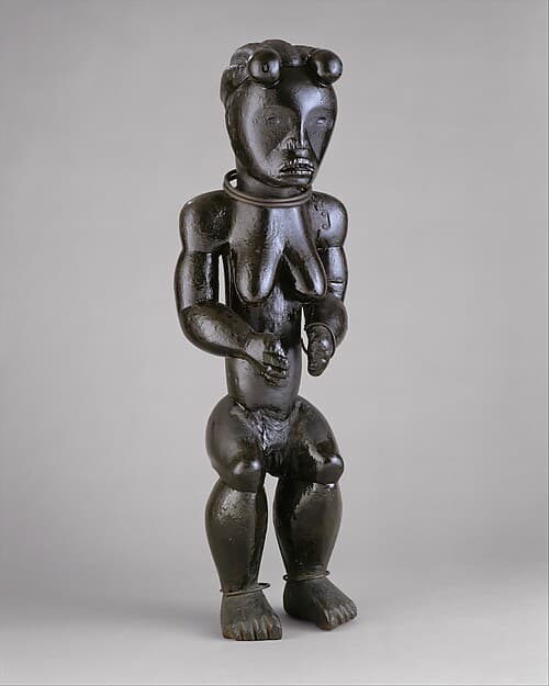 Eyema byeri (reliquary guardian figure), by Okak-Fang artist