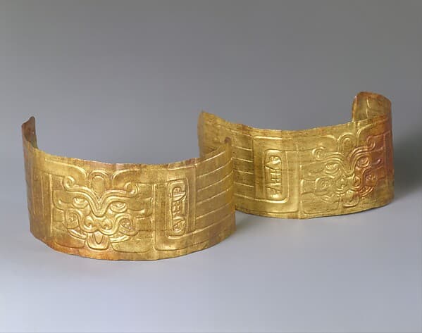 Arm bands, by Chavín artist(s)