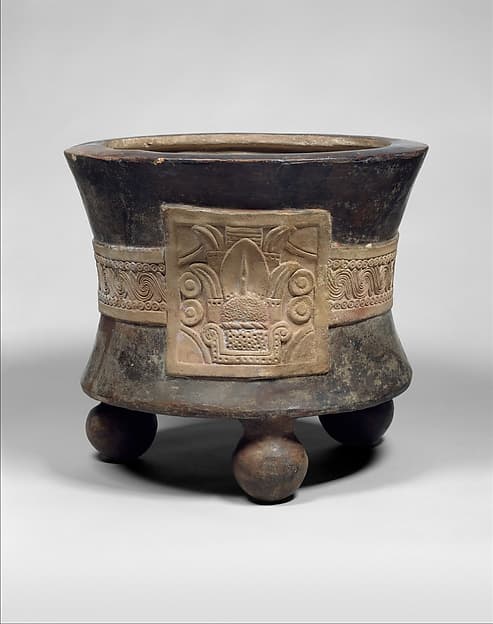 Tripod brazier with date glyph, by Central Highlands artist