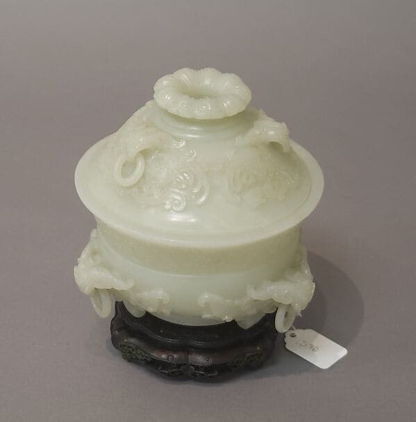 Incense burner with cover
