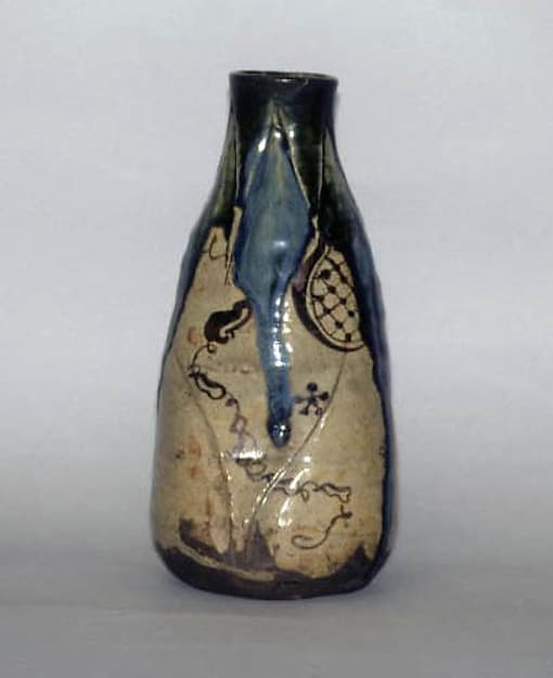 Wine Bottle, by Shuntai