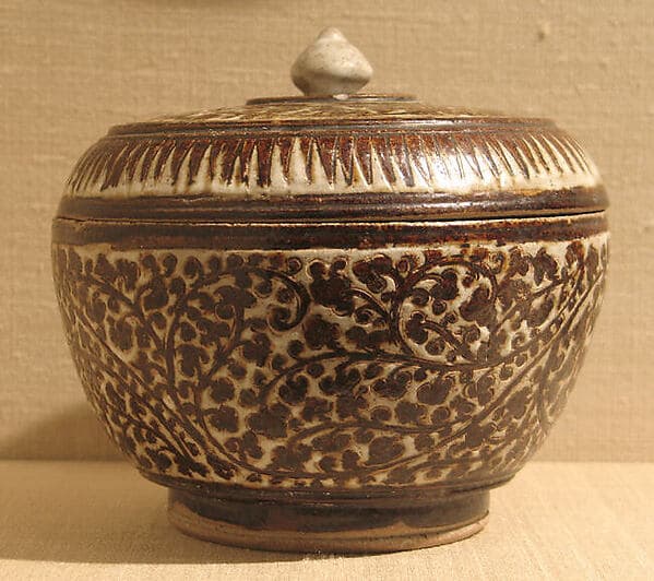 Large Covered Box