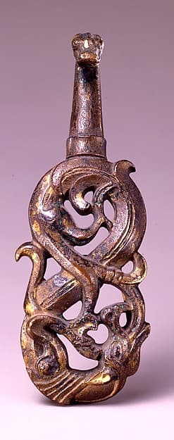 Belt hook in the shape of a dragon