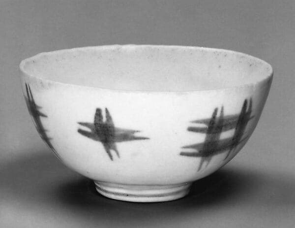 Sake Cup with Pattern Resembling Ikat-Dyed Fabric (Kasuri)
