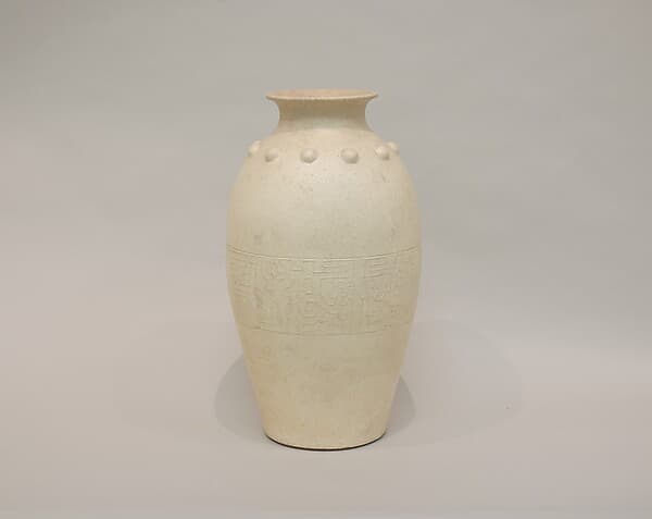 Vase with archaistic pattern
