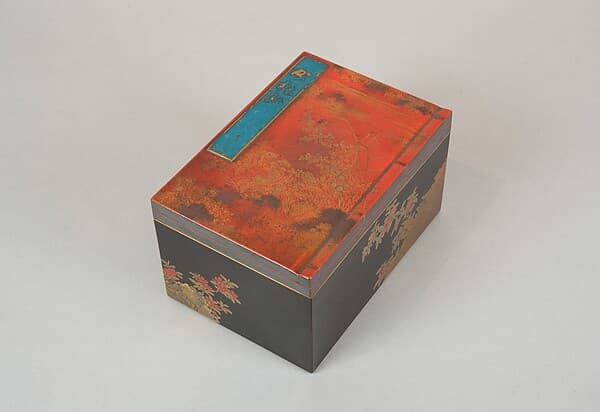 Incense Box with Design of Camellia, Autumn Grasses, and Tree
