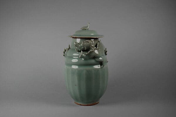 Covered jar
