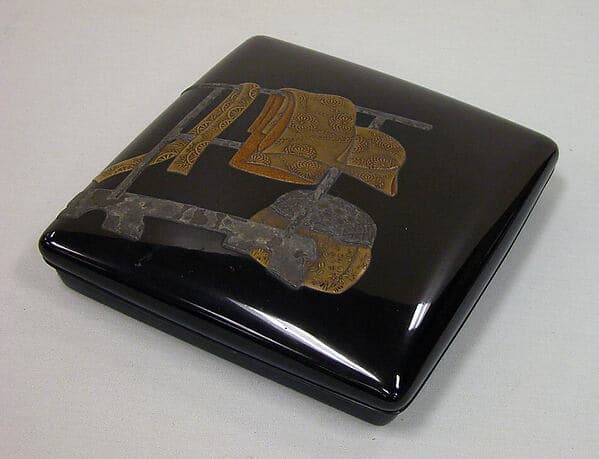 Box for Writing Implements with Design of Kimono on Rack and Incense Burner