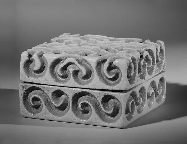 Covered incense box, by Raku Donyu