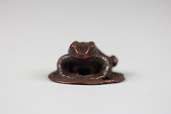 Netsuke of Toad on a Sandal