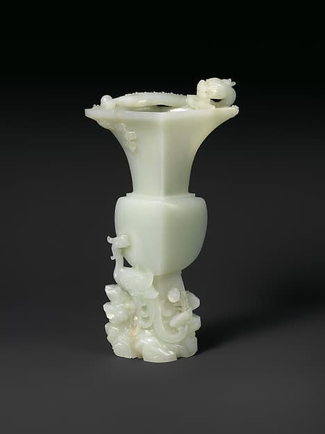 Vase with dragon and phoenix