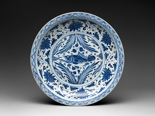 Plate with fish