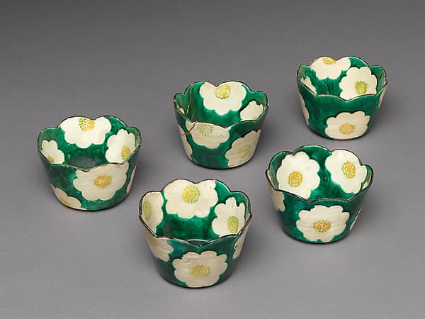 Set of Five Camellia-Shaped Side Dishes (Mukōzuke) with Camellia Patterns, by Ogata Kenzan