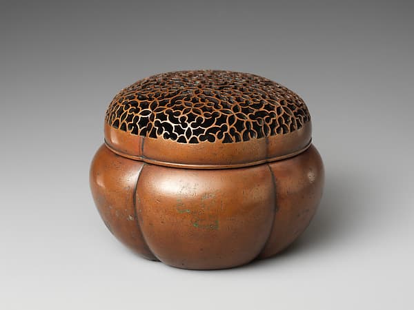 Hand warmer, by Zhang Mingqi
