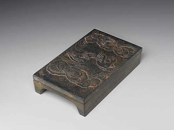 Inkstone and cover with mandarin ducks in a lotus pond