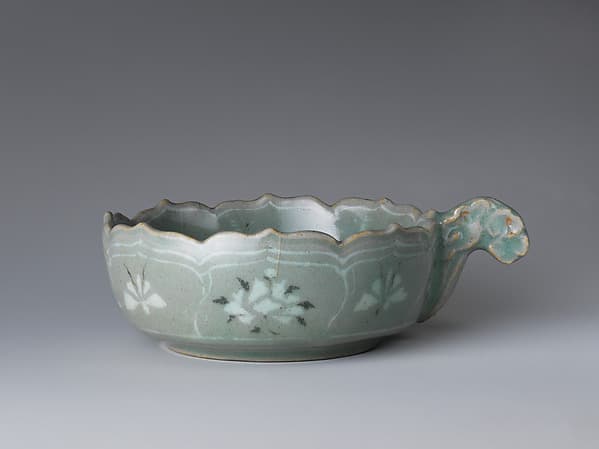 Cup with handle