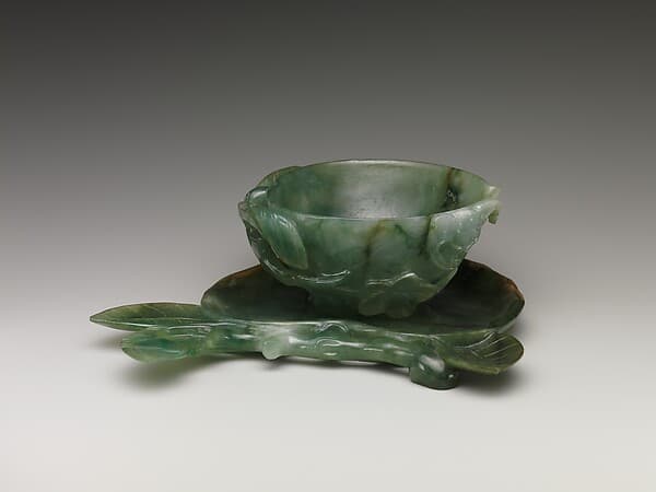 Peach-shaped Cup with Saucer
