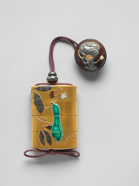 Case (Inrō) with Design of Bean Vine, by Mochizuki Hanzan