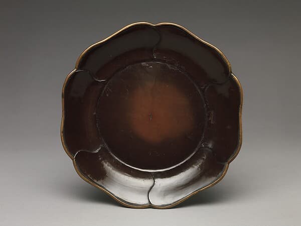 Dish with lobed rim