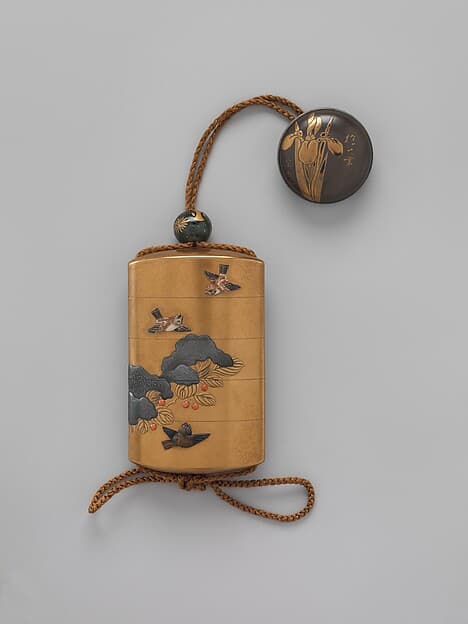 Inrō with Sparrows in Snow-covered Nandina, by Hara Yōyūsai
